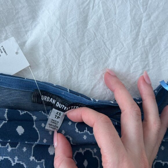 Urban Outfitters Kristy Printed Tube Dress - Picture 6 of 6